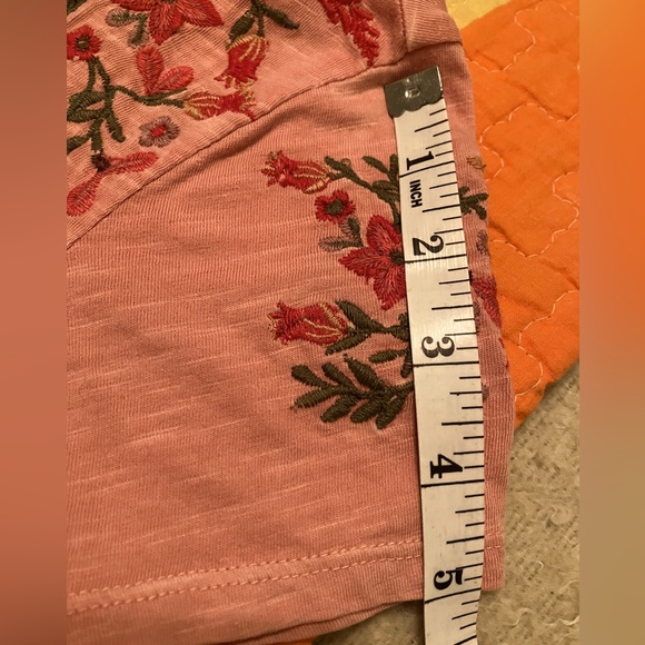 Sundance embroidered tee, S - Picture 13 of 16